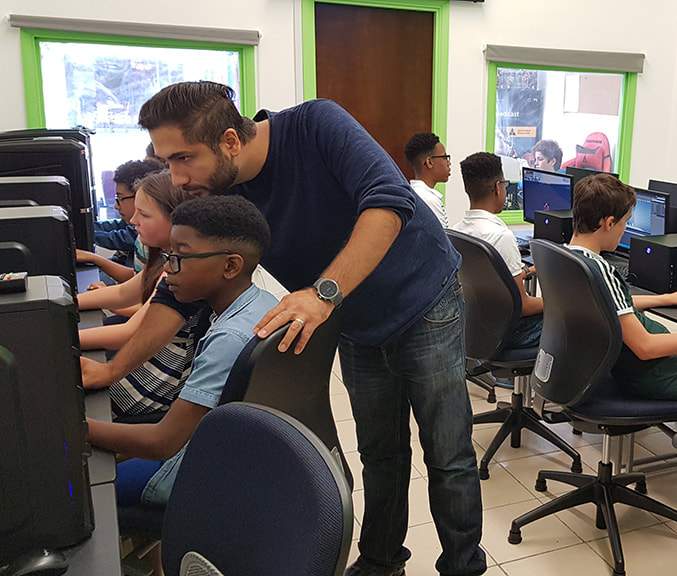computer games design class