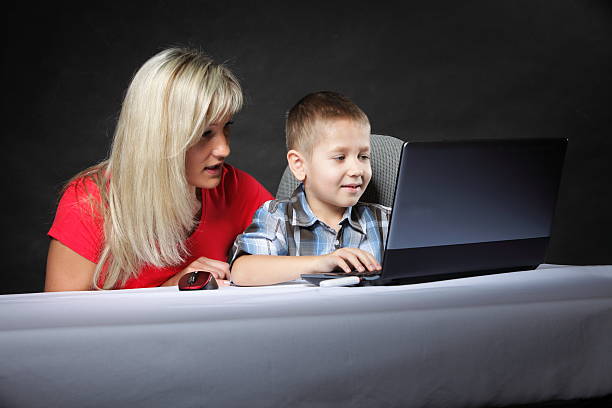 Read more about the article Computer Learning For Kids: A Parent’s Guide To The Basics