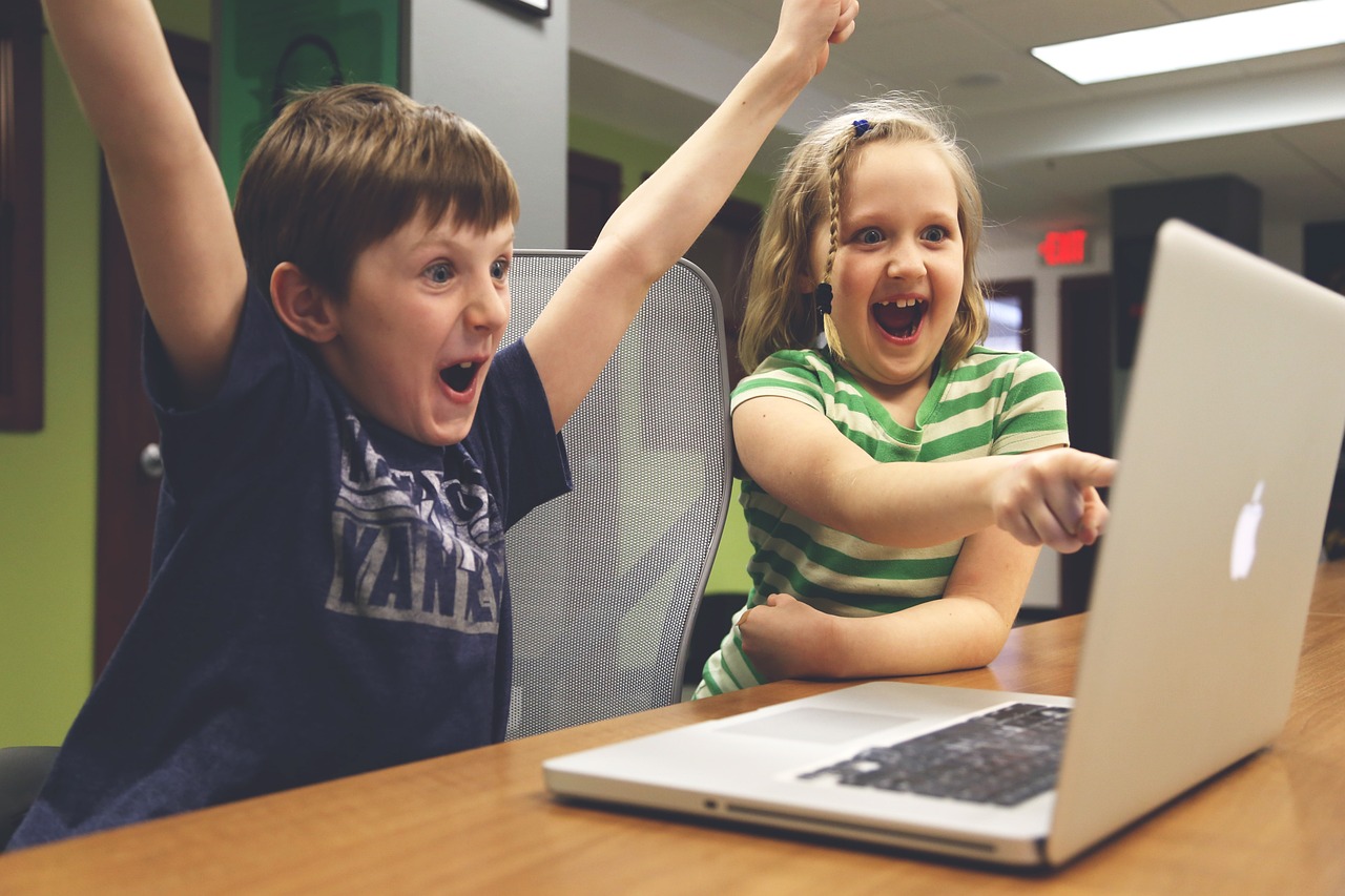 Read more about the article Free Online Coding Games for Kids to Learn While Having Fun