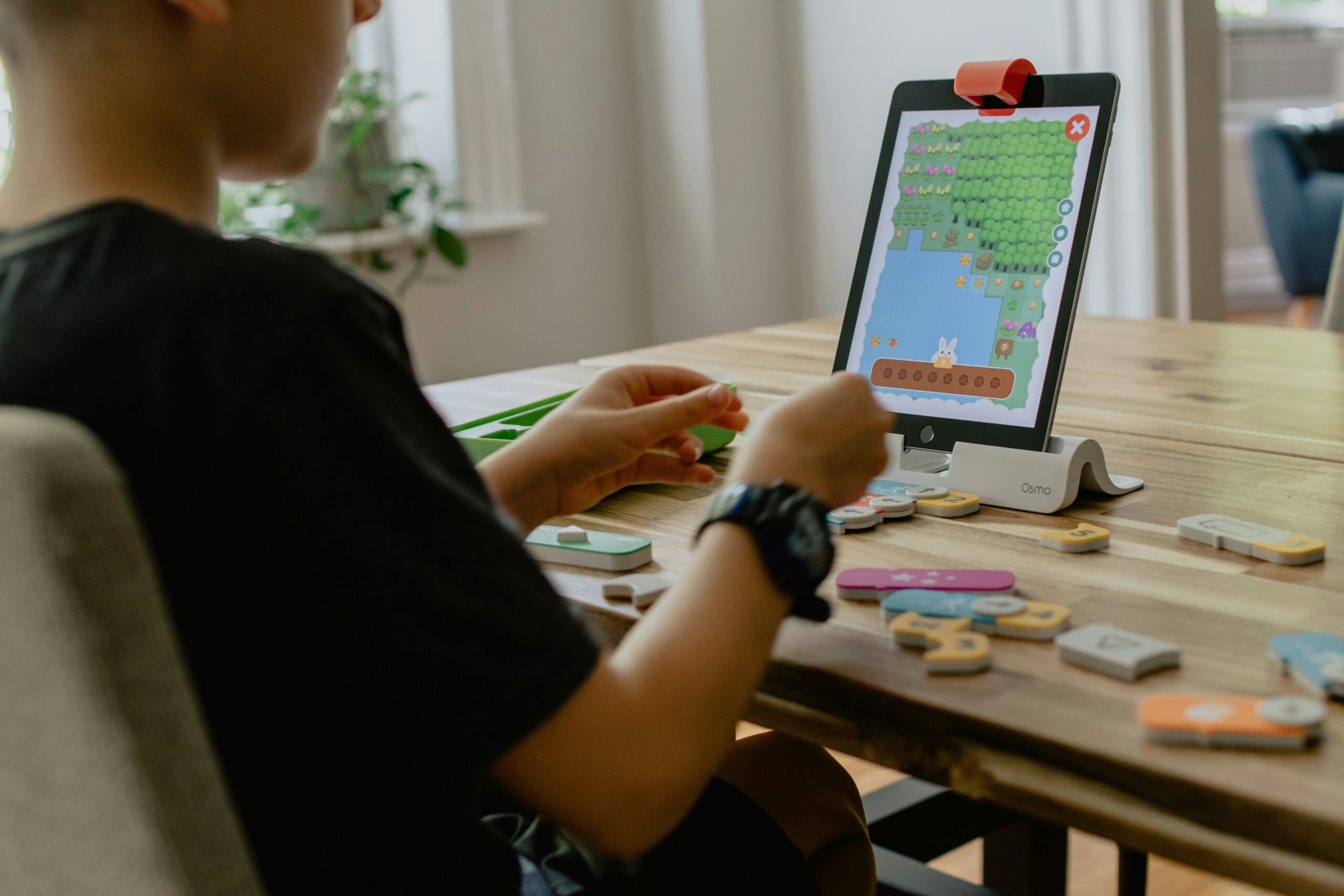 Read more about the article Easy Coding for Kids: How to Get Started in 5 Simple Steps