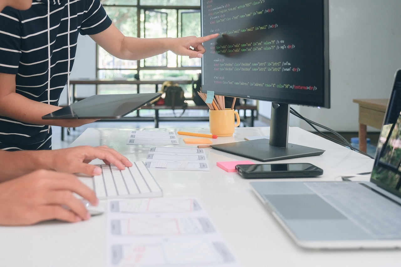 Read more about the article Best Coding Language to Learn as a Kid: Build Games, Apps, and Robots